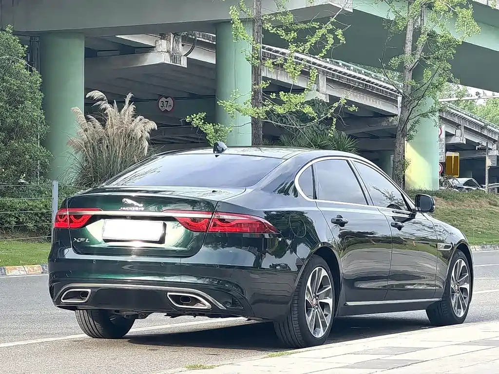 Jaguar XFL 2023 — фото 8