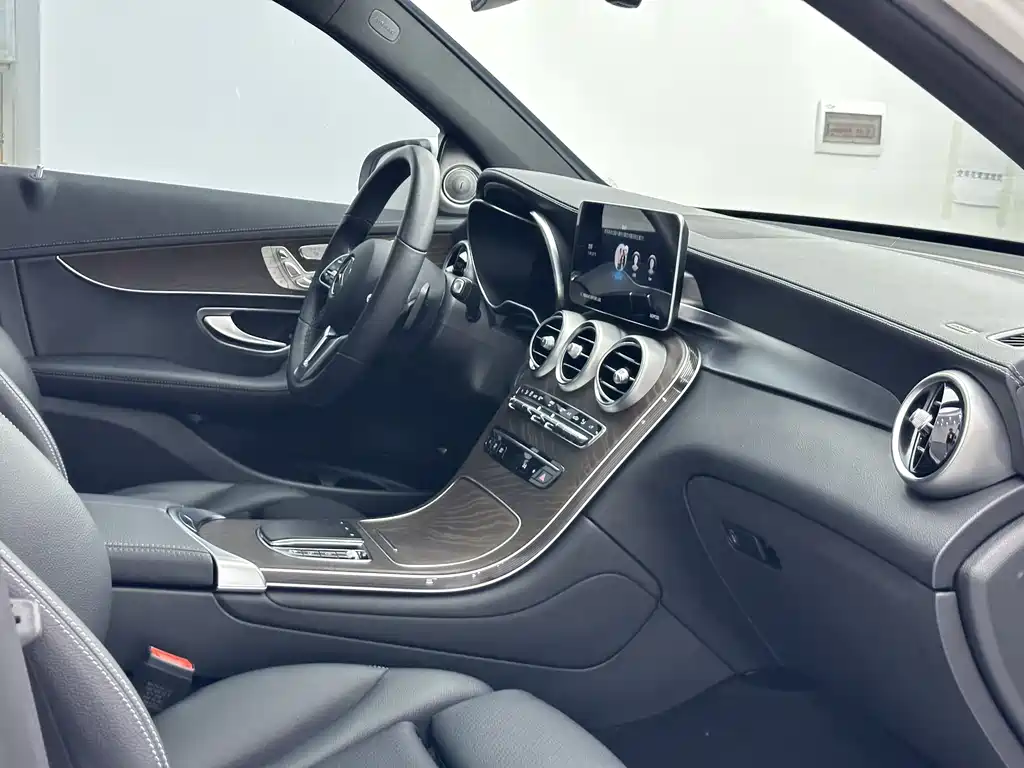 Mercedes-Benz GLC 2023 — фото 16