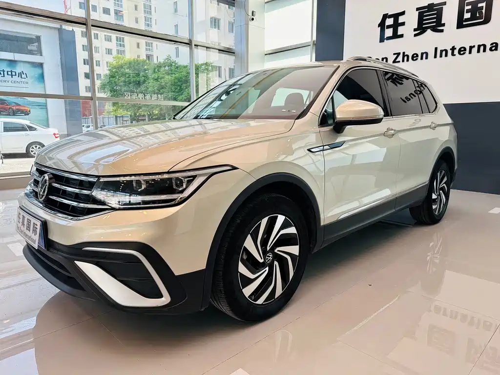 Volkswagen Tiguan L 2023