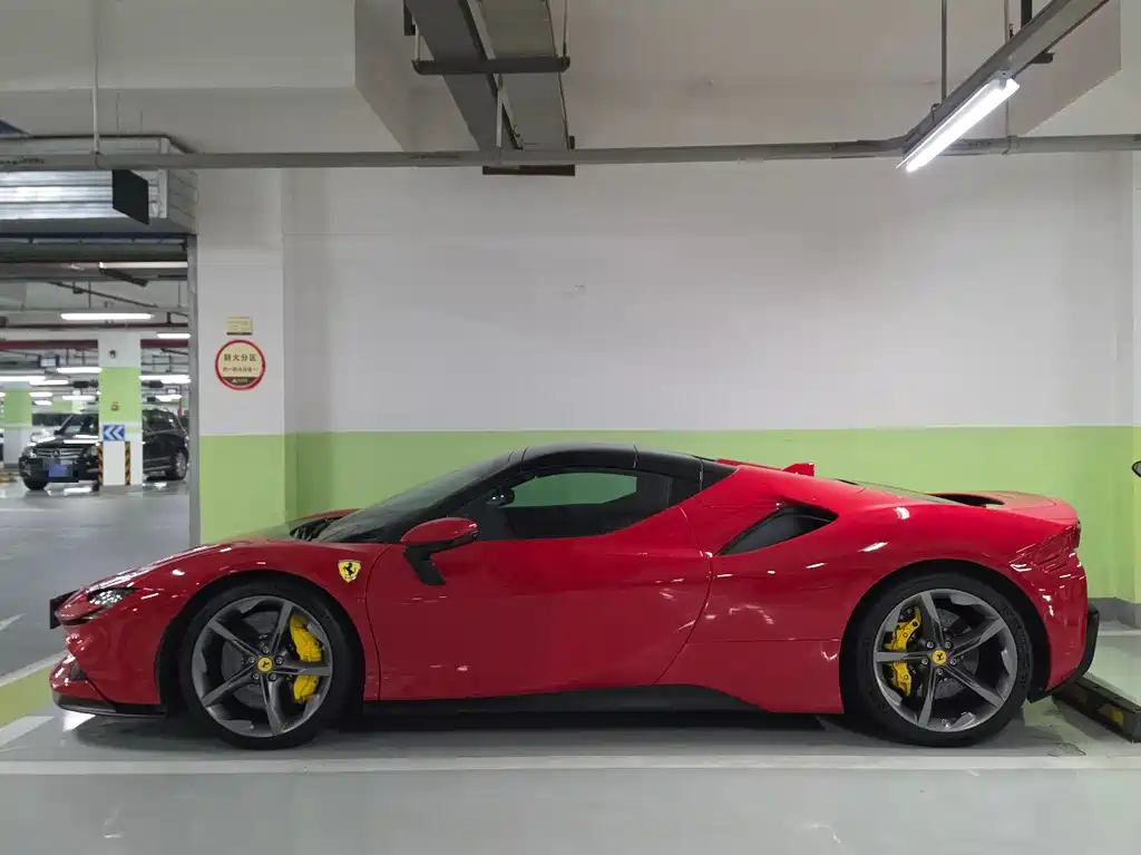 Ferrari SF90 2023 — фото 9