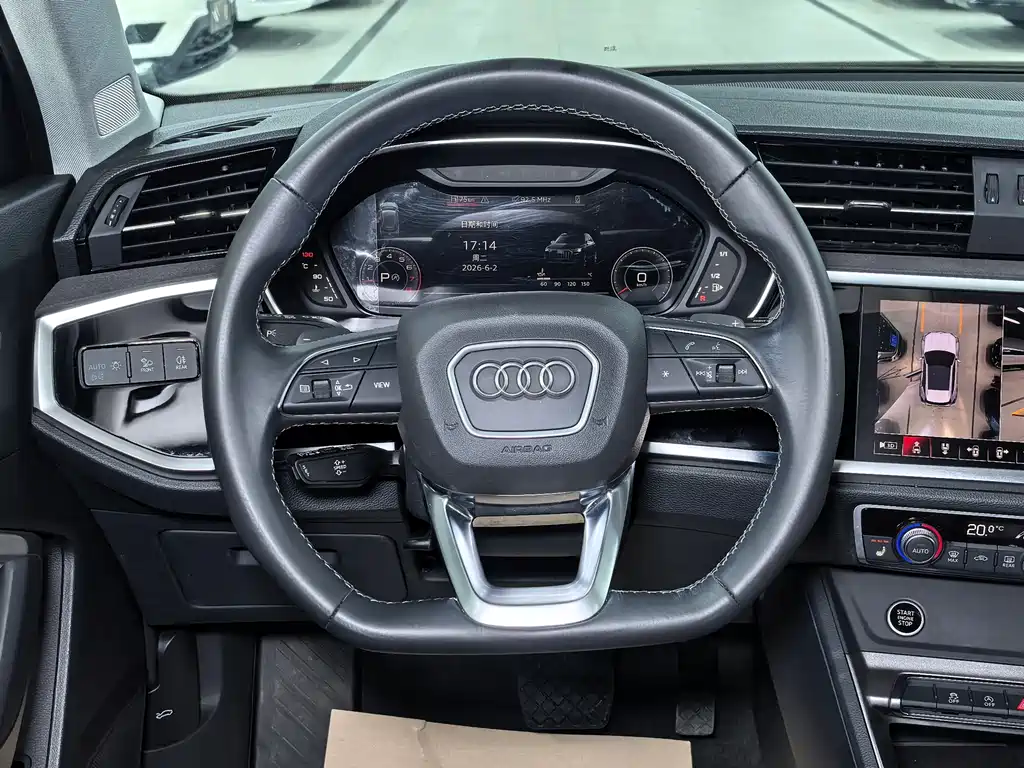 Audi Q3 2023 — фото 12