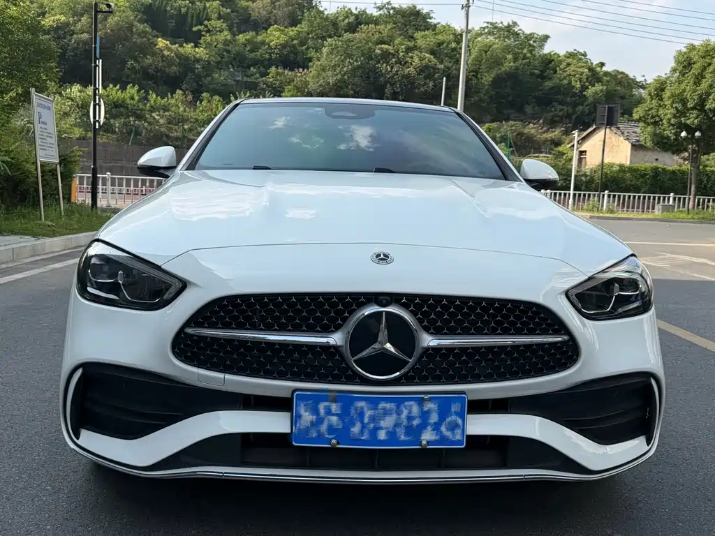 Mercedes-Benz C-Class 2025 — фото 2