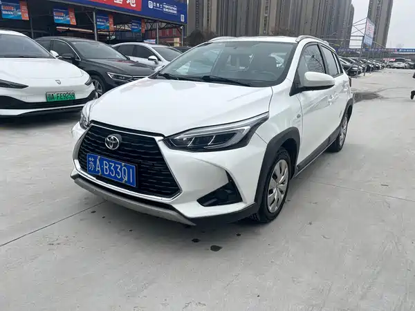 Toyota Yaris L 2022