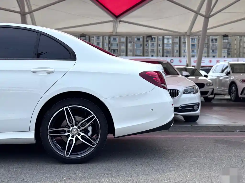 Mercedes-Benz E-Class 2017