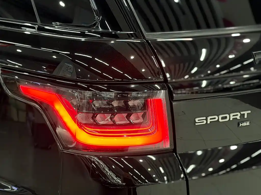 Land Rover Sport 2020 — фото 21