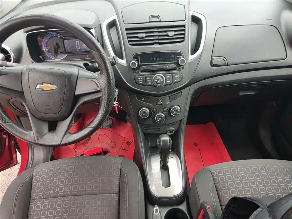 Chevrolet Trax 2015 — фото 14