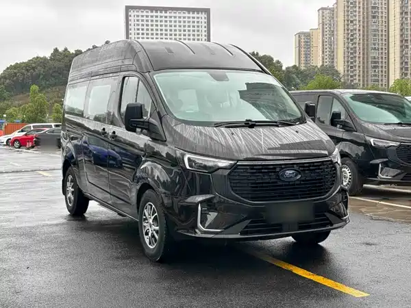 Ford Transit 2023