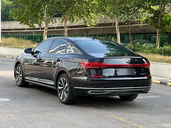 Volkswagen Passat 2024