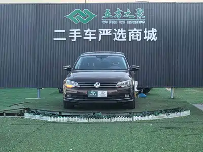 Volkswagen Sagitar 2015