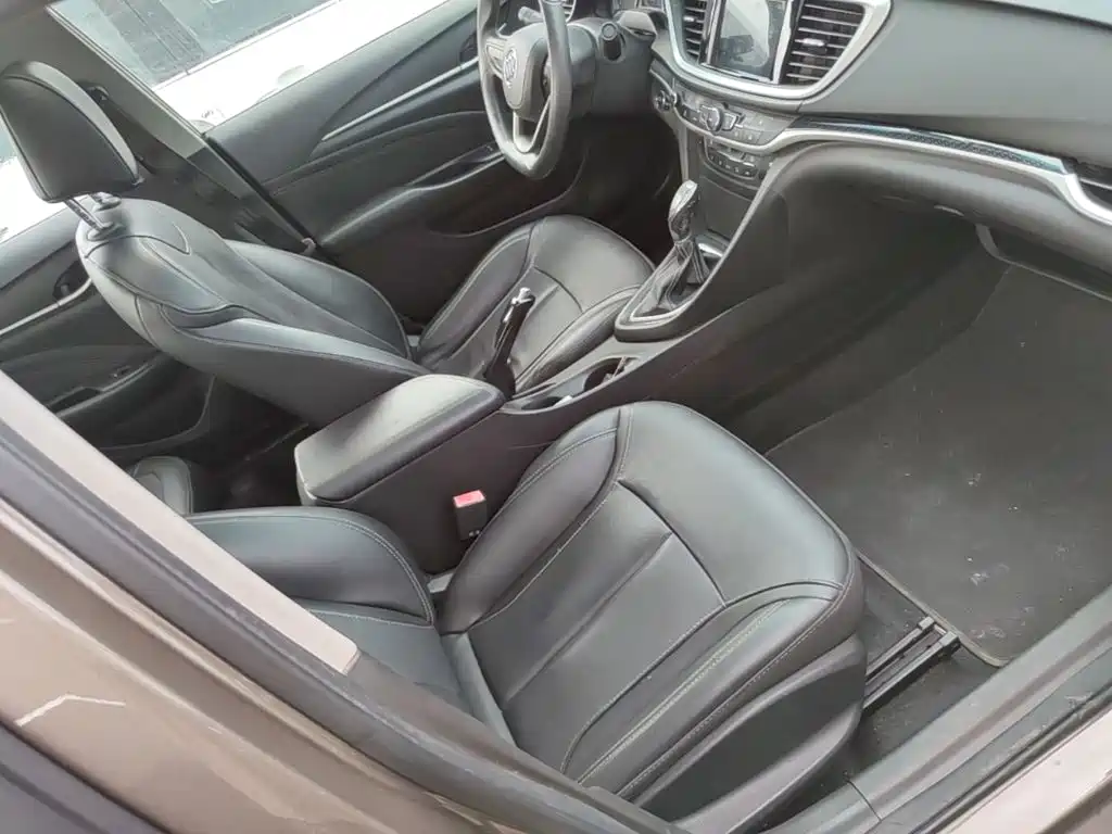 Buick Excelle GT 2017 — фото 25