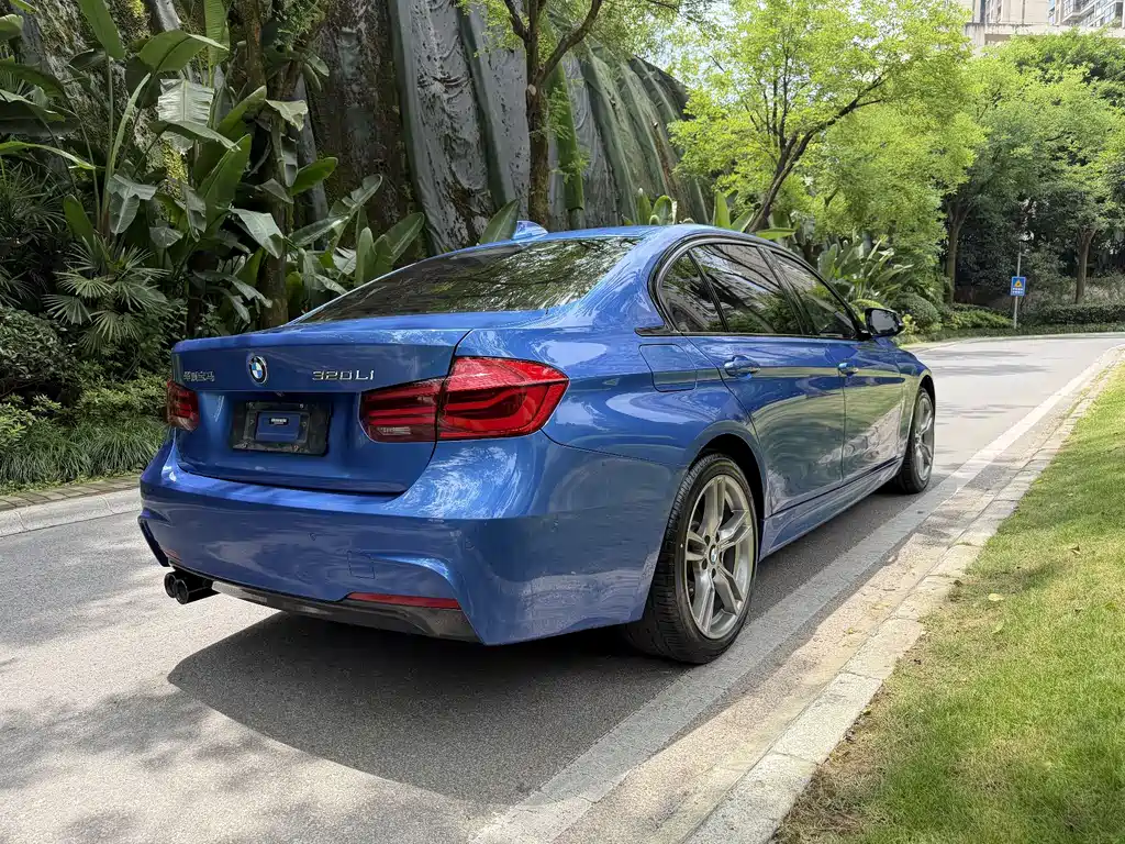 BMW 3 Series 2019 — фото 3