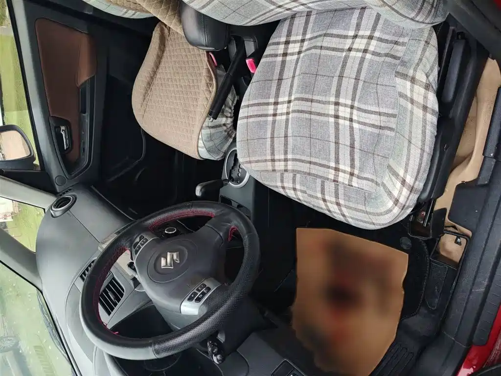 Suzuki SX4 2014 — фото 12