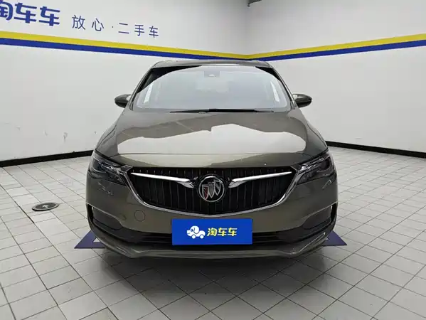 Buick GL6 2019