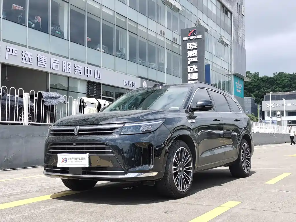 AITO M7 2023 — фото 1