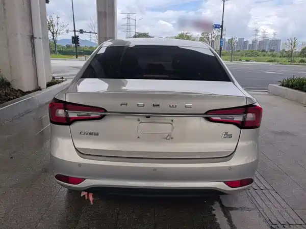 Roewe i5 2019