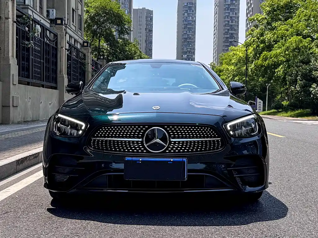 Mercedes-Benz E-Class 2023 — фото 2