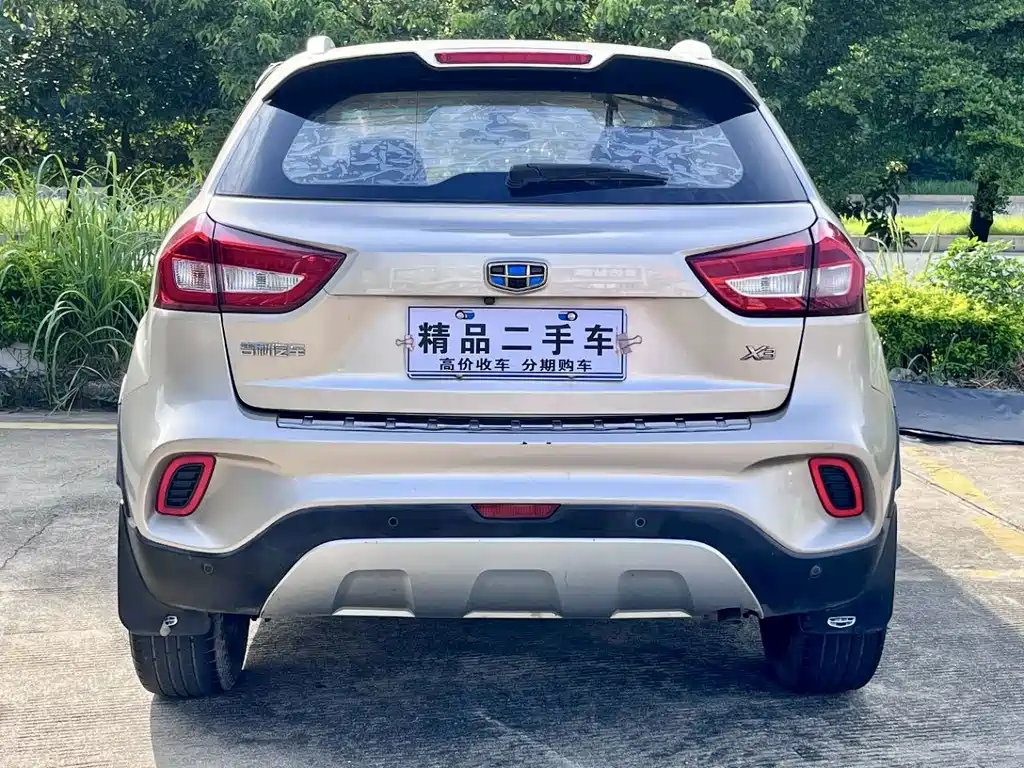 Geely Vision X3 2018 — фото 8