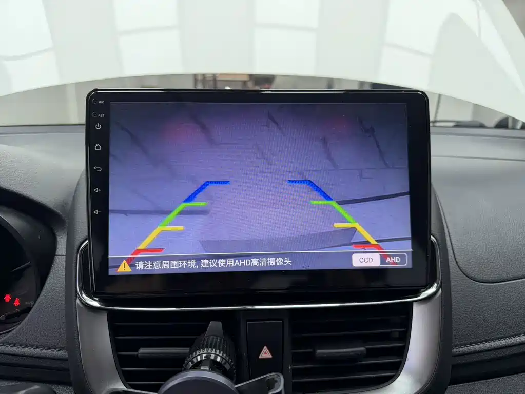 Toyota Yaris L 2021 — фото 15