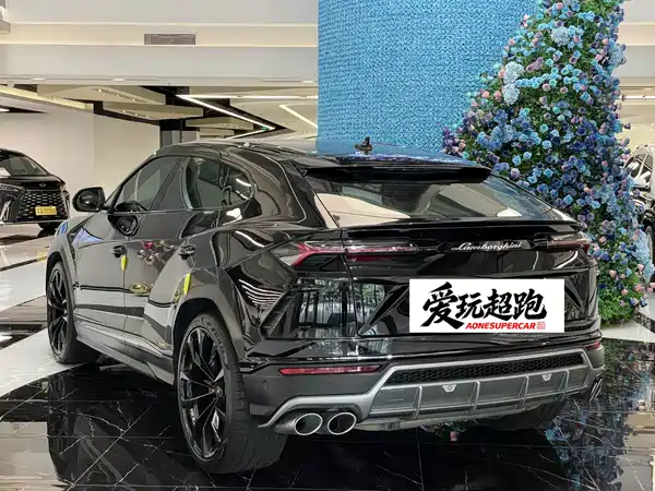 Lamborghini Urus 2022