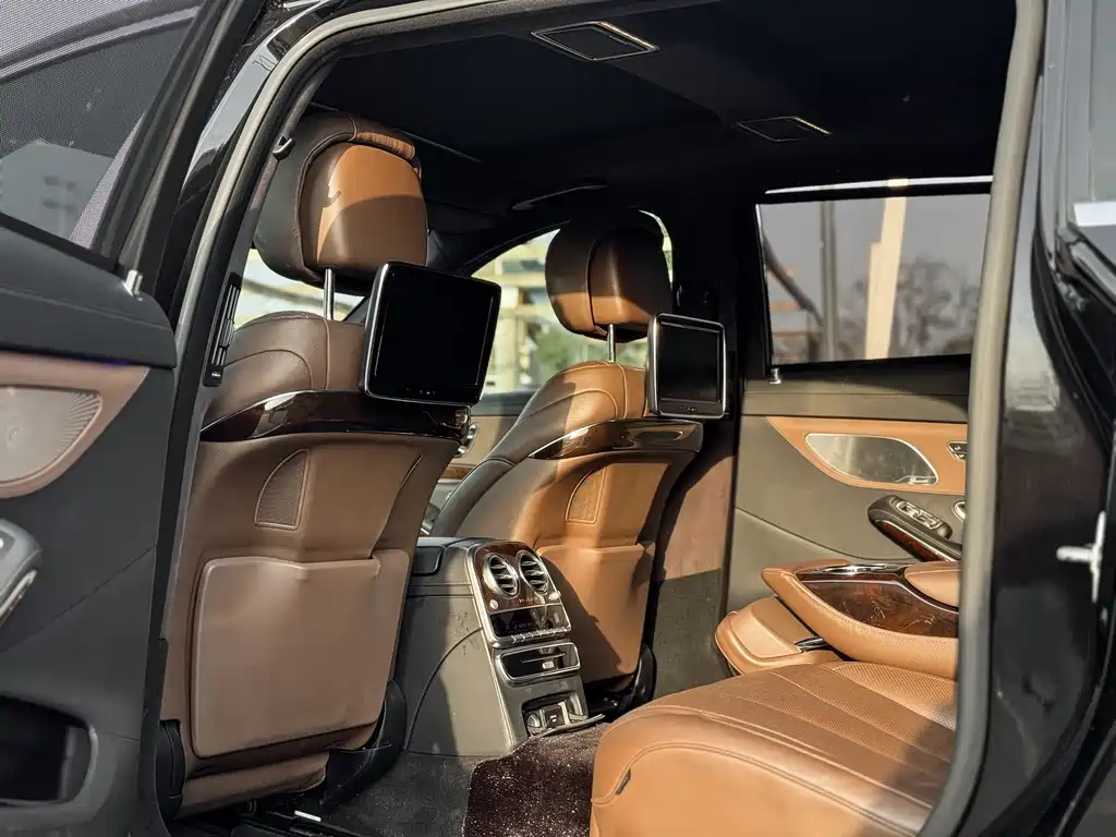 Mercedes-Benz S-Class 2015 — фото 12