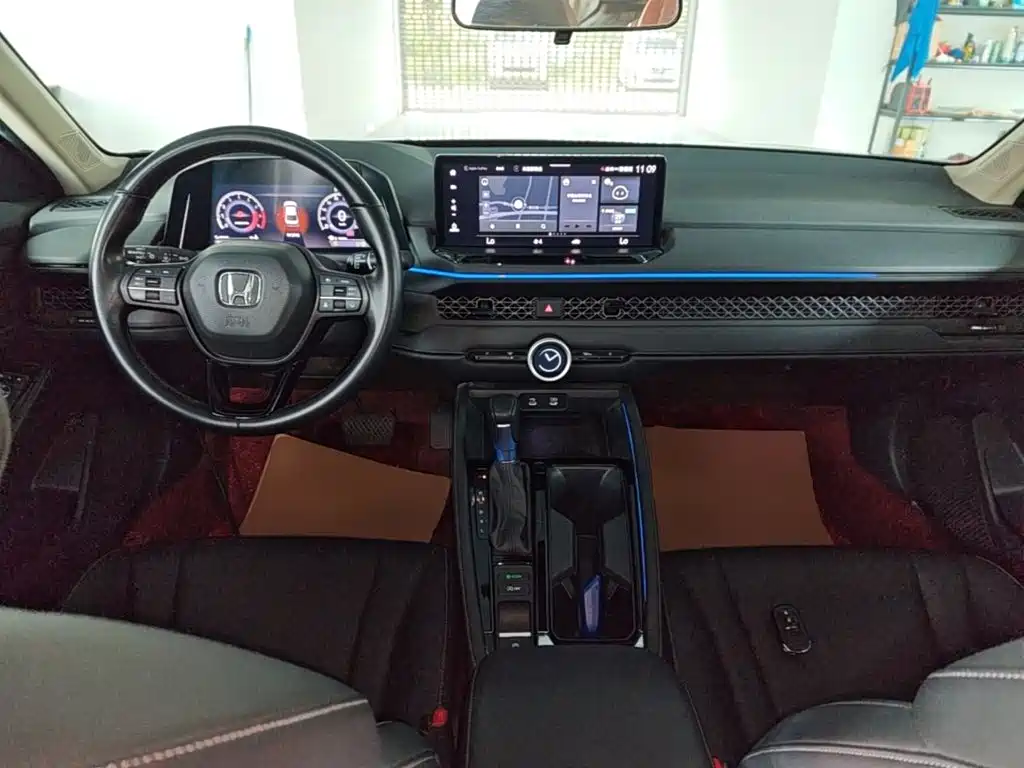 Honda Accord 2023 — фото 10