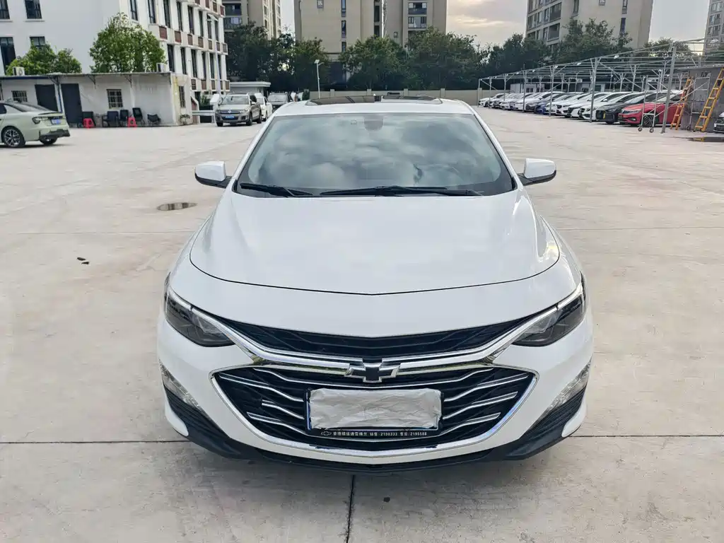 Chevrolet Malibu XL 2022 — фото 2