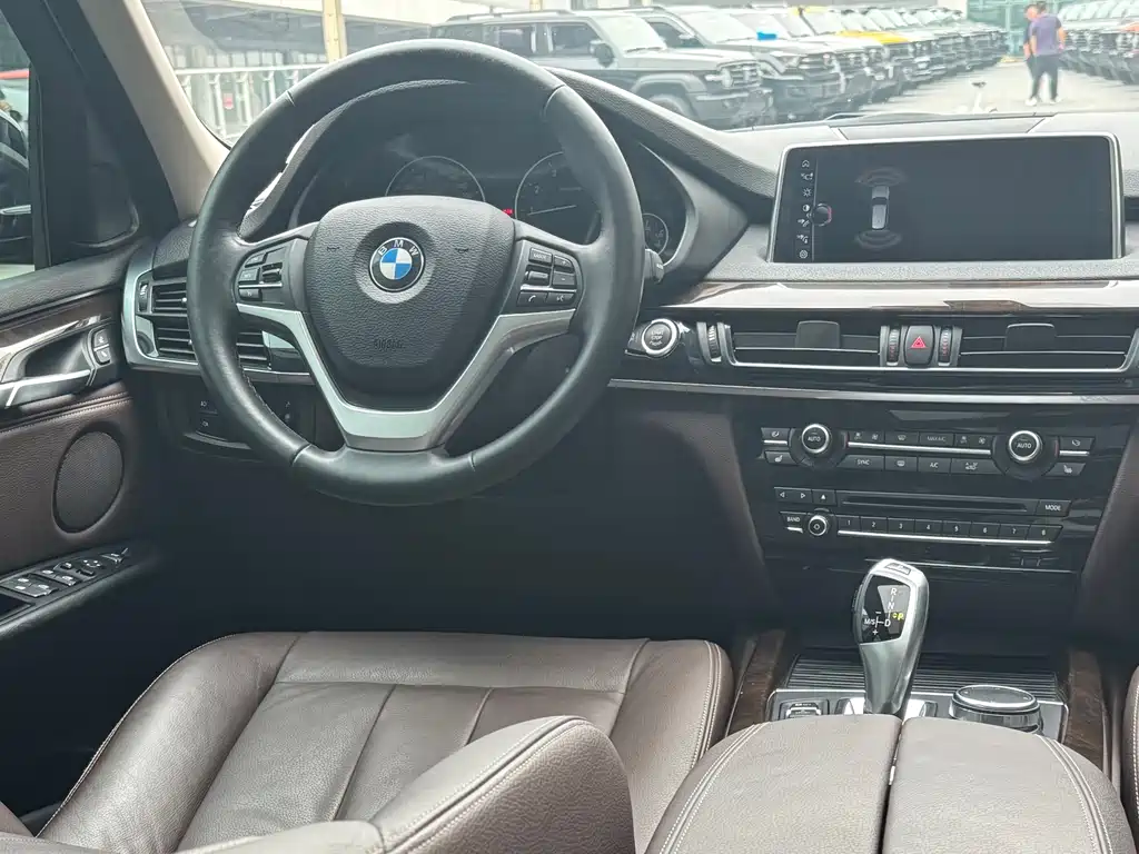 BMW X5 2017 — фото 19