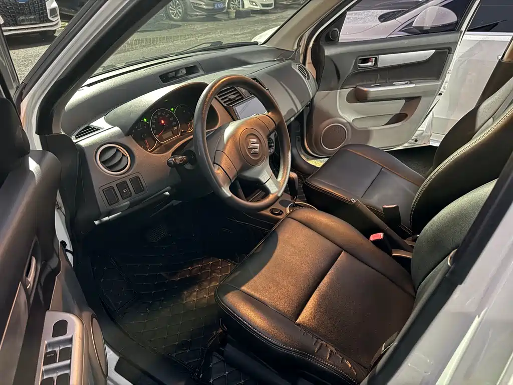 Suzuki Swift 2017 — фото 9