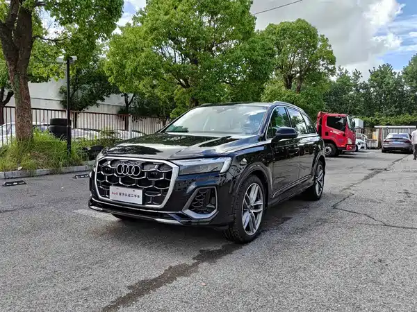 Audi Q7 2025