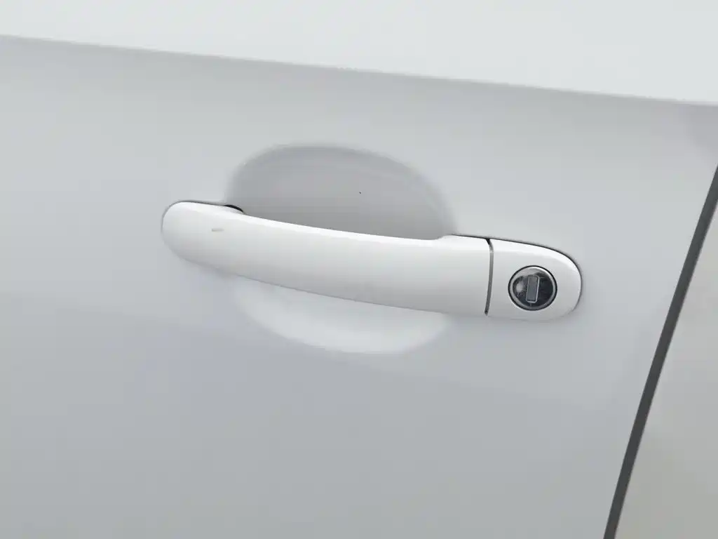 Skoda Rapid Spaceback 2015 — фото 18