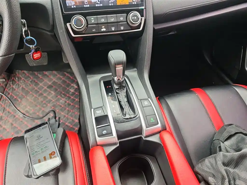 Honda Civic 2017 — фото 14