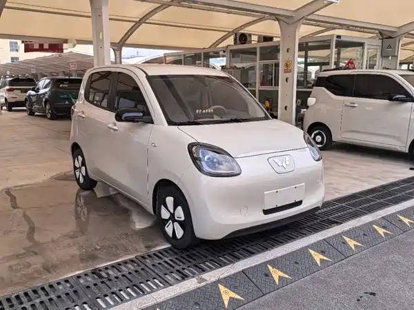 Wuling Hongguang MINIEV 2025