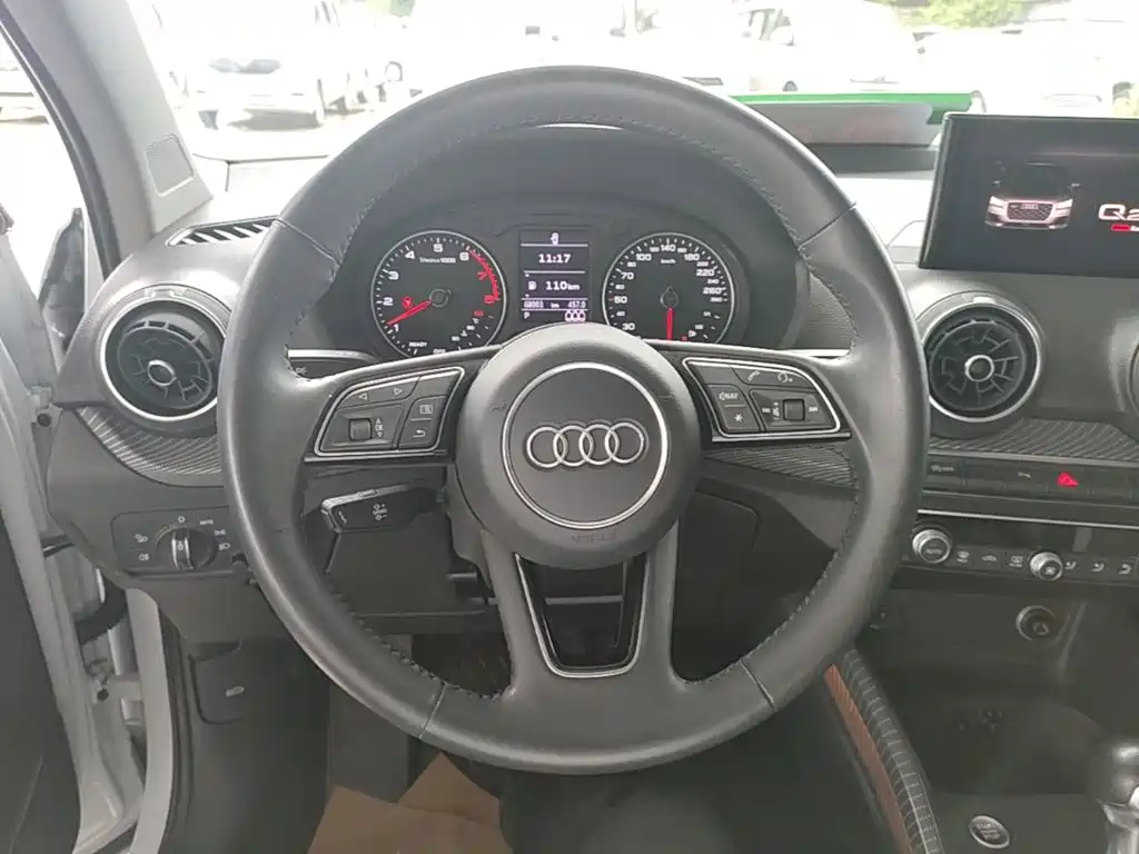 Audi Q2L 2021 — фото 11