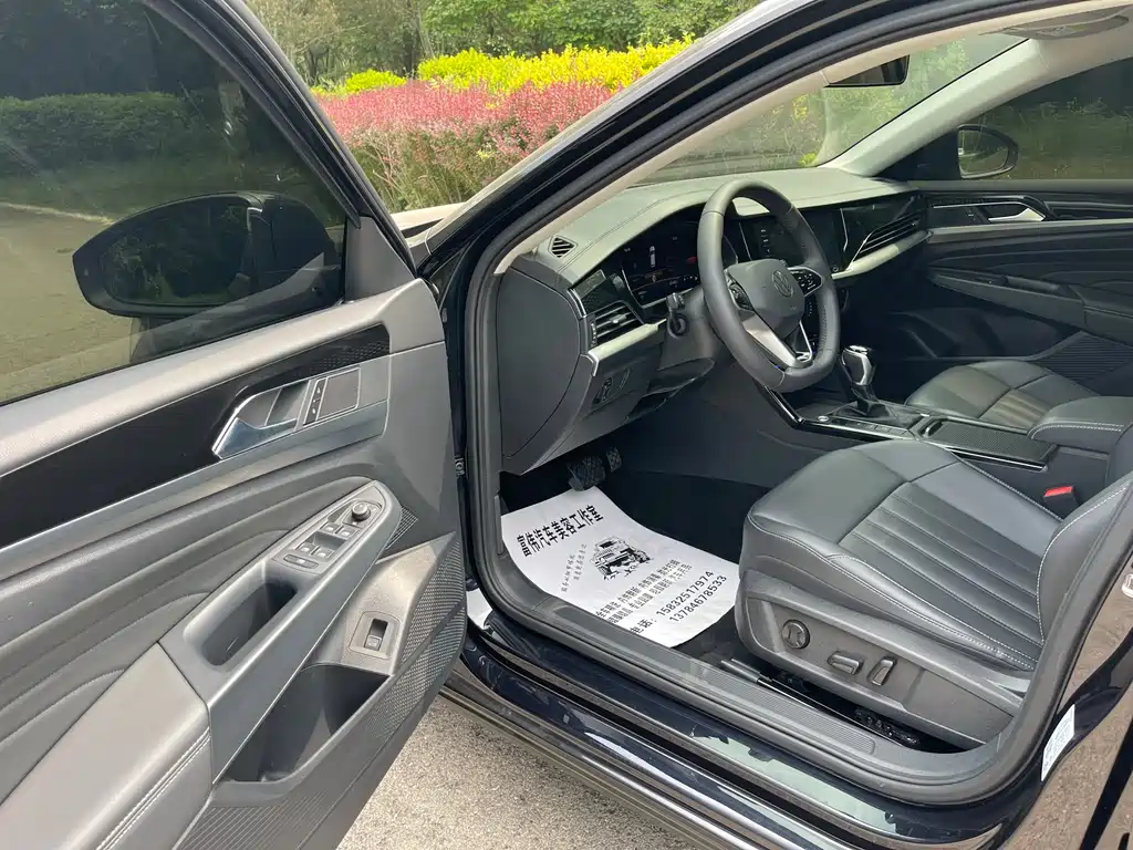 Volkswagen Passat 2024