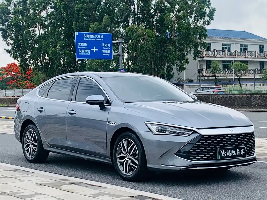 BYD Qin PLUS 2022 — фото 6