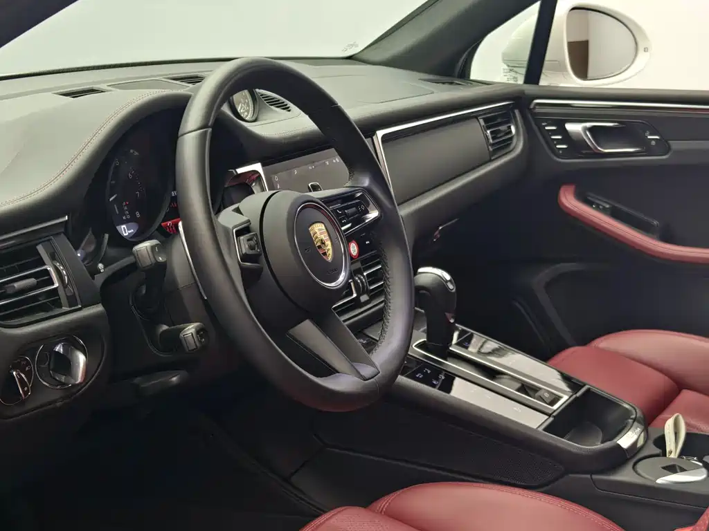 Porsche Macan 2025 — фото 12