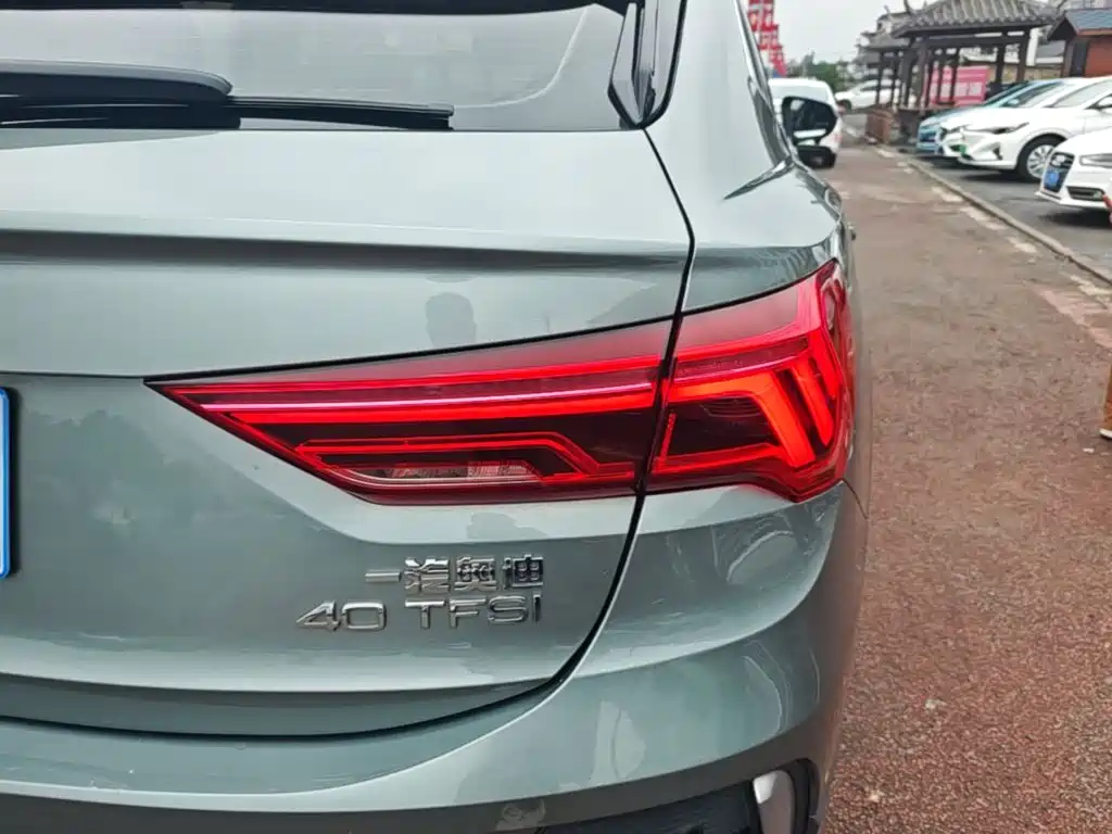 Audi Q3 Sportback 2020 — фото 8