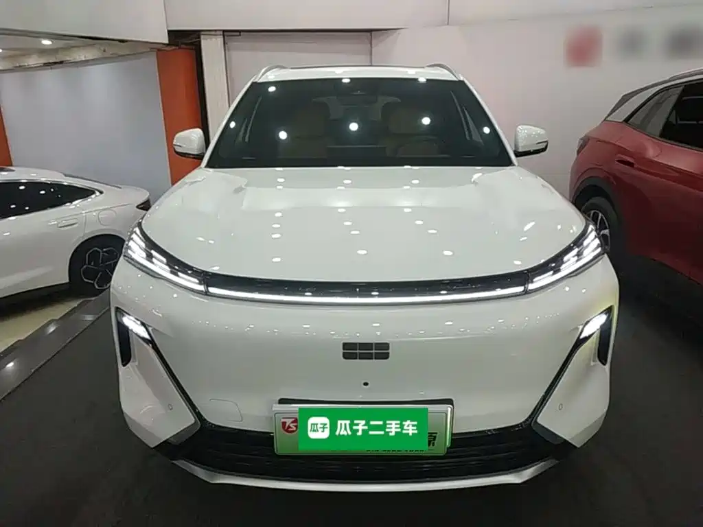 Geely Galaxy Starship 7 2025 — фото 3
