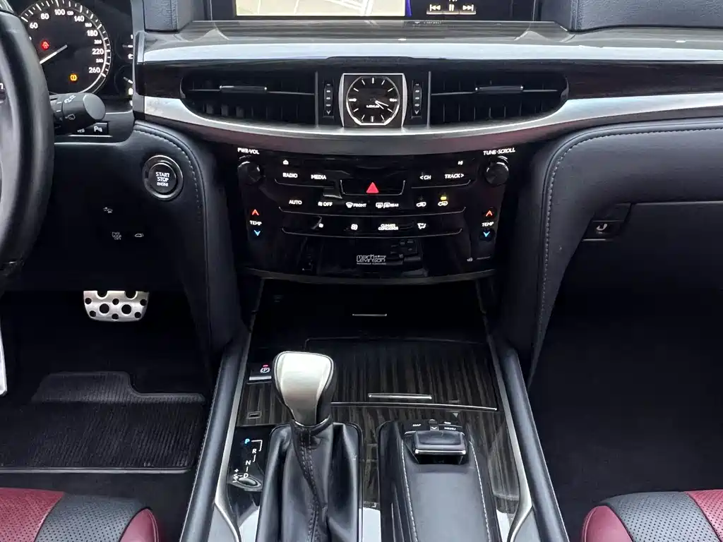 Lexus LX 2019 — фото 11