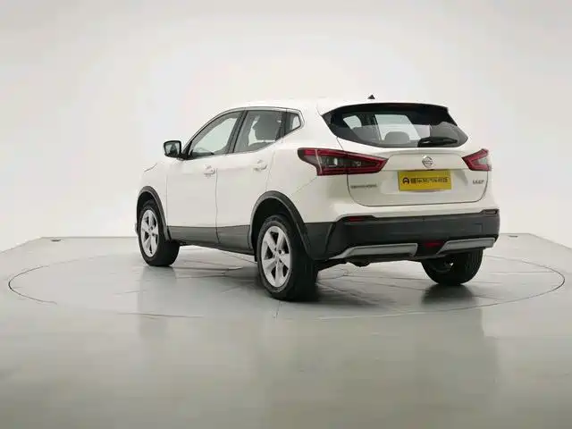 Nissan Qashqai 2023 — фото 2