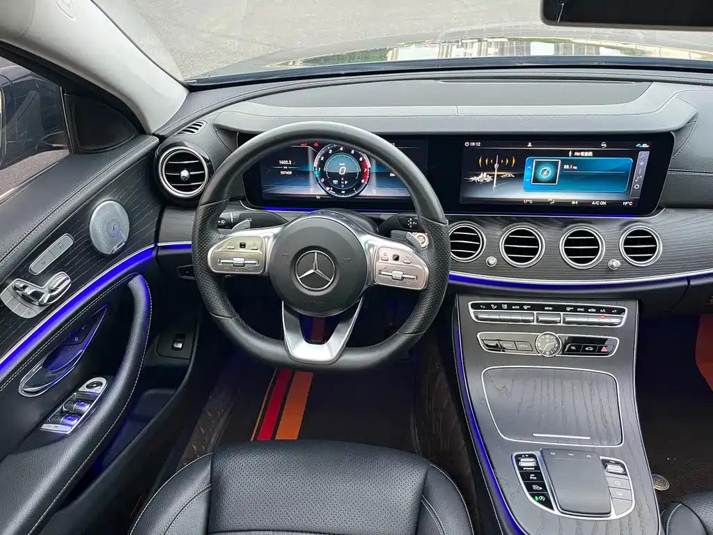 Mercedes-Benz E-Class 2019 — фото 11