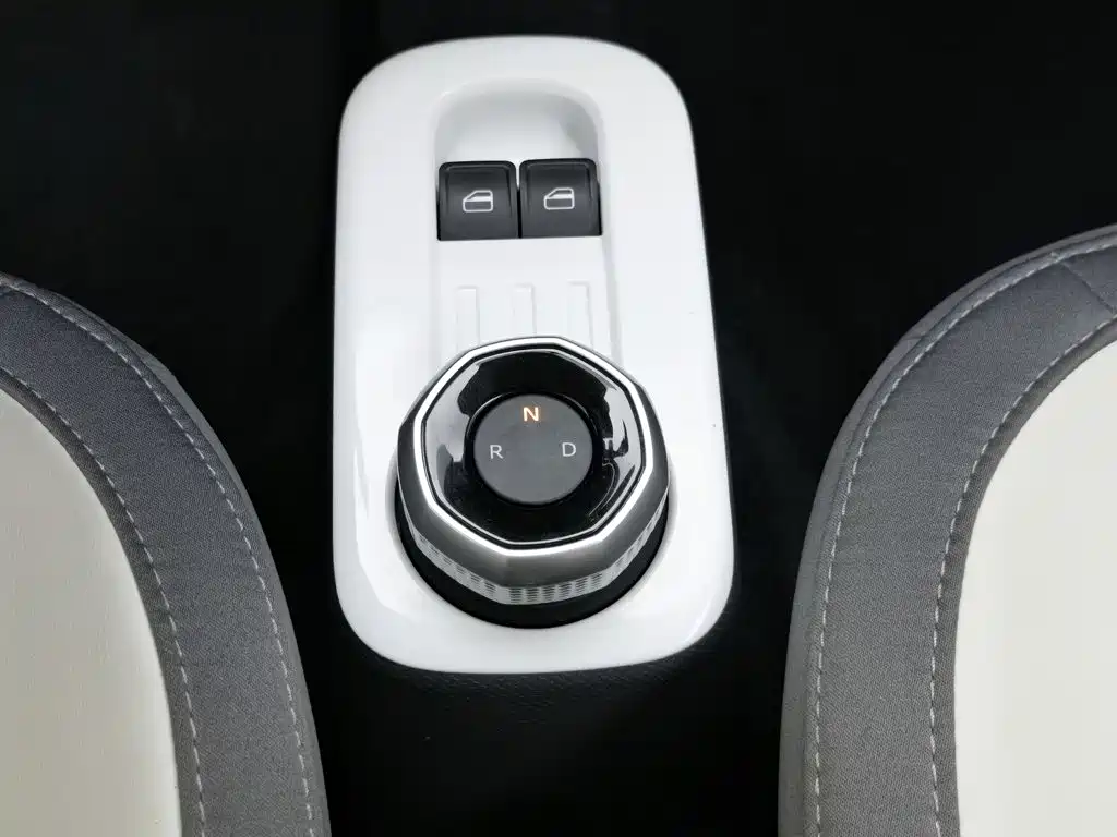 Geely Galaxy Panda 2025 — фото 13