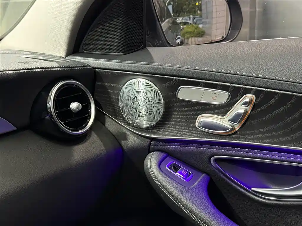 Mercedes-Benz C-Class 2020 — фото 19