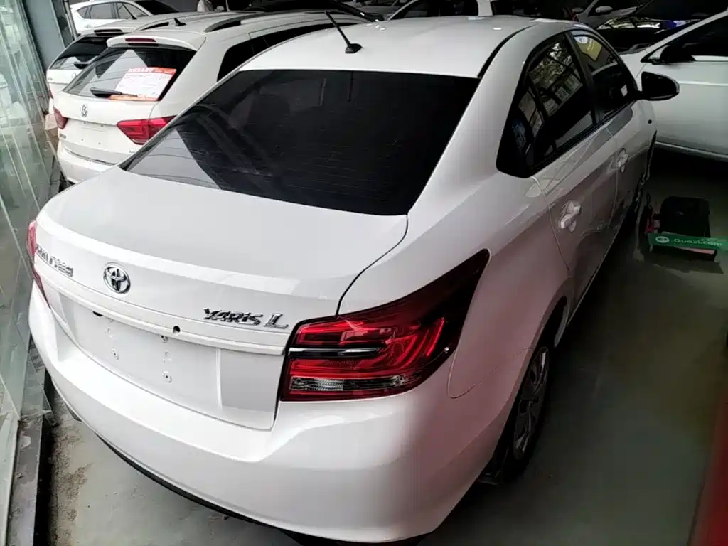 Toyota Yaris L 2019