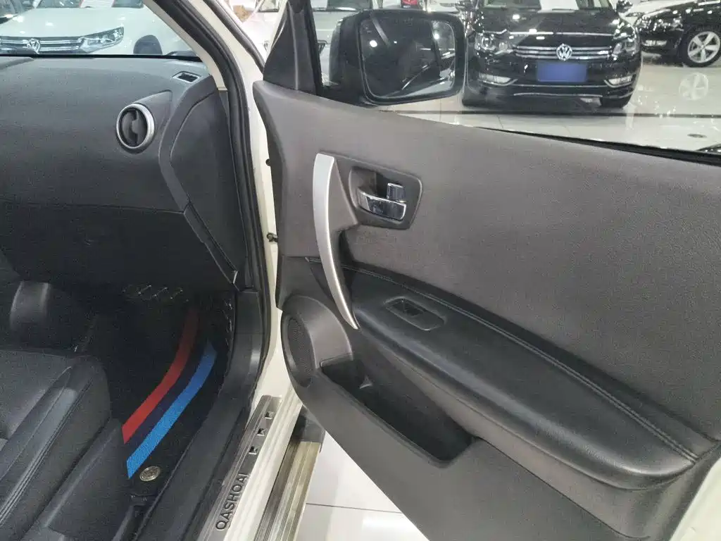 Nissan Qashqai 2014 — фото 15