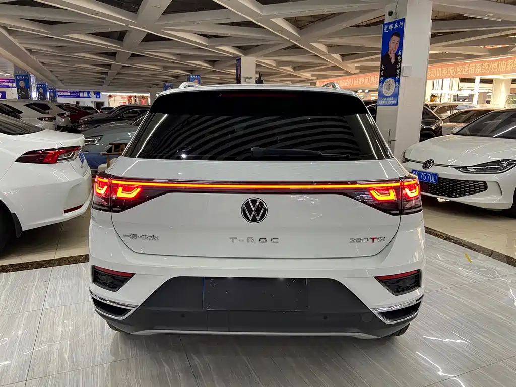 Volkswagen T-Roc 2023