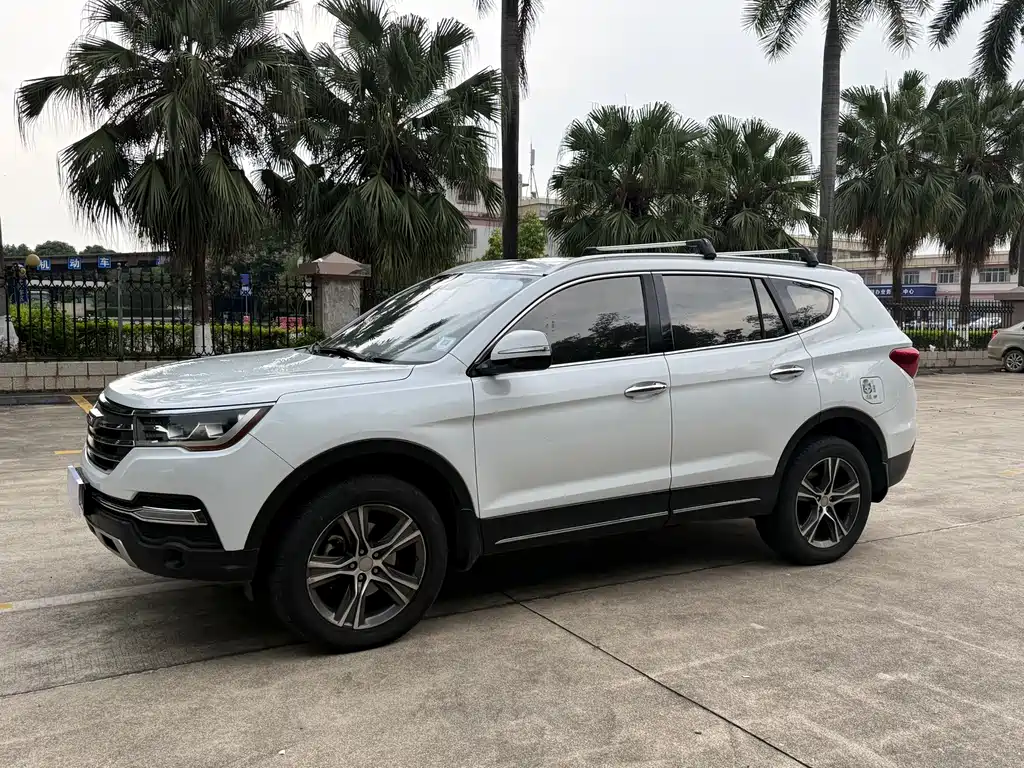 Lifan X80 2018 — фото 1