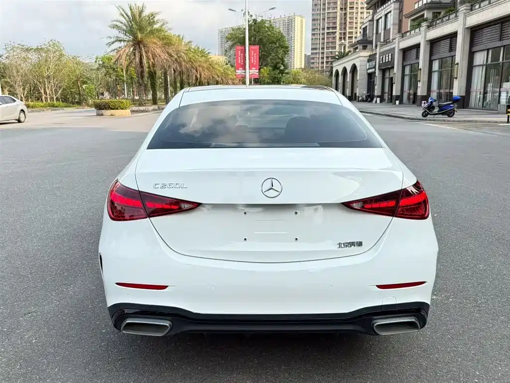 Mercedes-Benz C-Class 2023 — фото 7