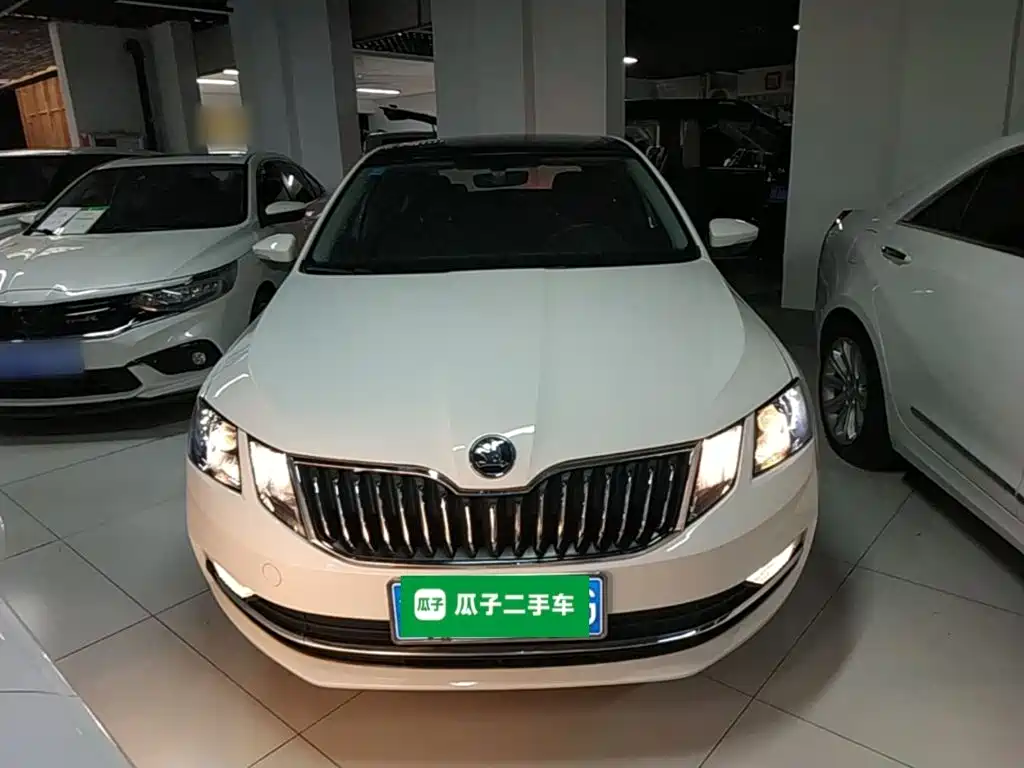 Skoda Octavia 2018 — фото 3