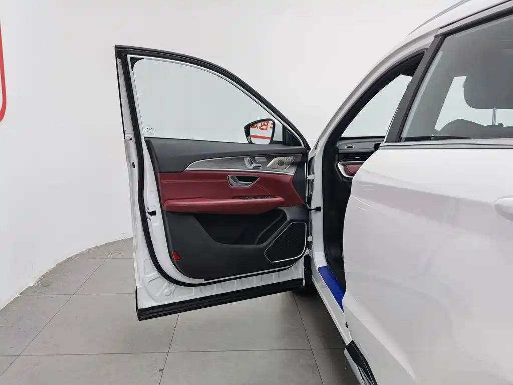 Jetour Jietu X70 PLUS 2022 — фото 8